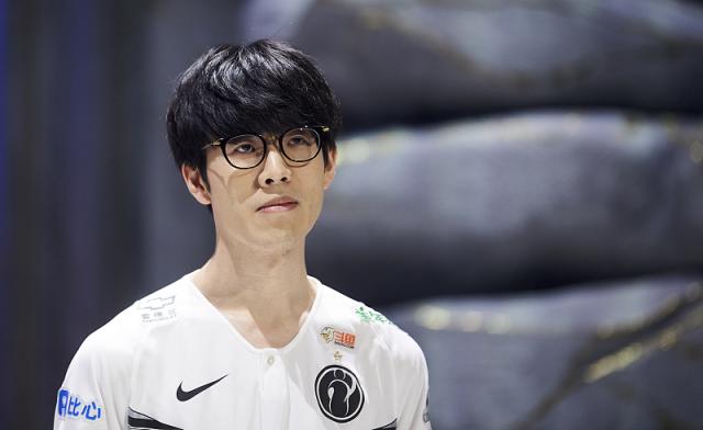 的后半段由 的后半段由