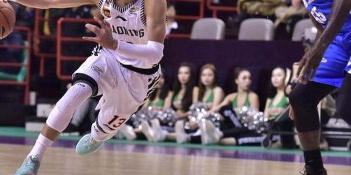 被挤开防守 被挤开防守