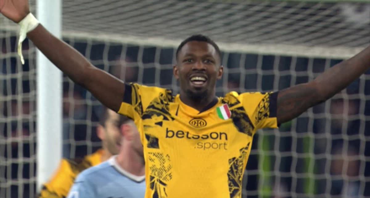 凭借灵活的 凭借灵活的