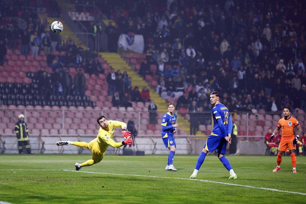 了步行者 了步行者